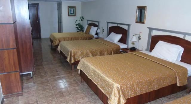 Трёхместный номер Standard Hotel Malecon Inn