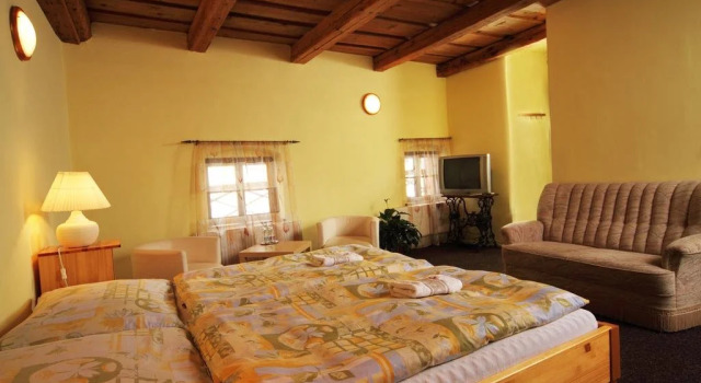 Penzion Restaurace Na Rynku, Reserva ahora Hotel Chvalšiny Bohemia Meridional
