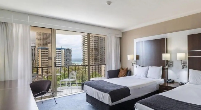 L5 Surfers Paradise Apartment