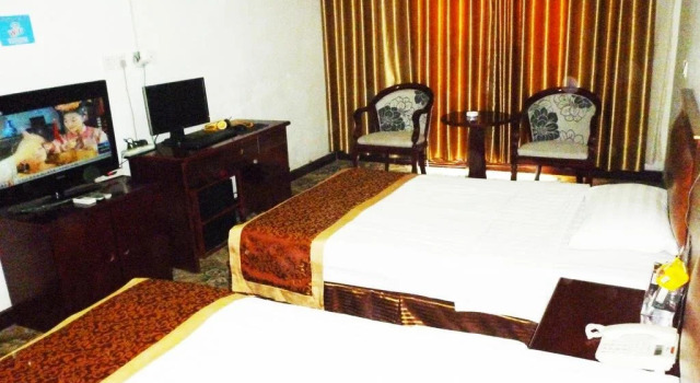 Zhijia Express Hotel, Prenota Hotel Linyi Shandong