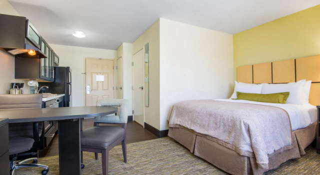 Двухместный люкс Candlewood Suites Jefferson City