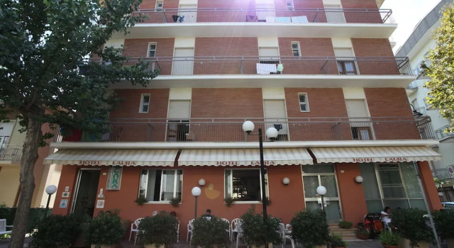 Hotel Laura, Rezervovat Hotel Gabicce Mare 