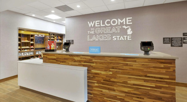 Четырёхместный номер Standard Hampton Inn & Suites Grandville Grand Rapids South