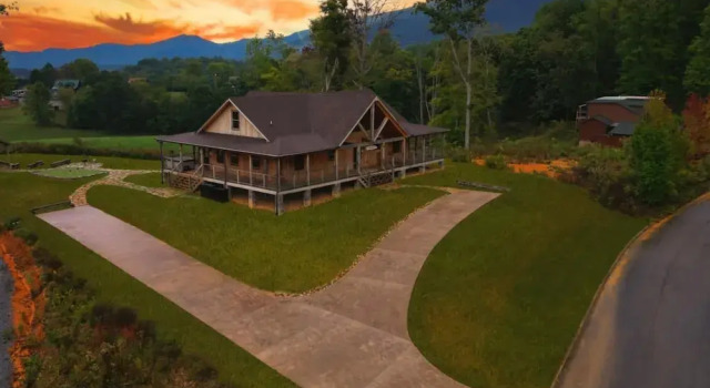 Номер Standard Just Like Paradise 4 Bedroom Cabin by RedAwning