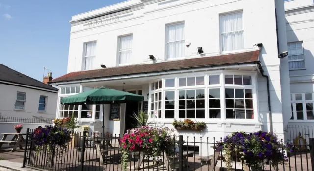 The Midland Inn, Забронировать Отель Челтнем Котсуолд, рядом с Petersfield Park