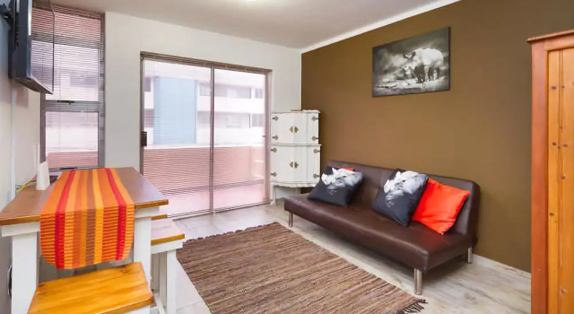 Rhino Pride Foundation Apartment, Забронировать Апартаменты/квартира Апартаменты Кейптауна Центра, рядом с Пляж Дельфин, Апартаменты/квартира
