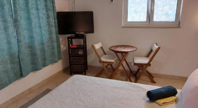 Apartments FRAGOLINA, Buchen Sie Ferienwohnung Island Solta Gespanschaft Split-Dalmatien