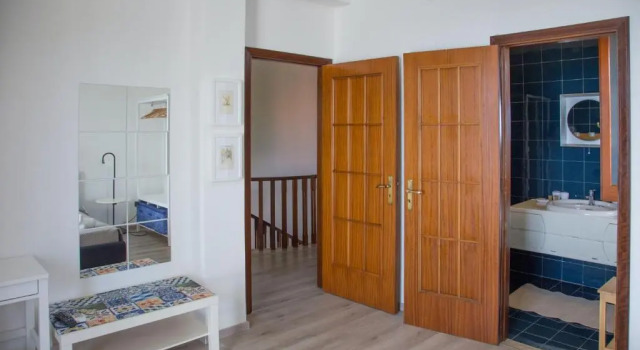 5 bedrooms house at Fontane Bianche 400 m away from the beach with sea view enclosed garden and wifi