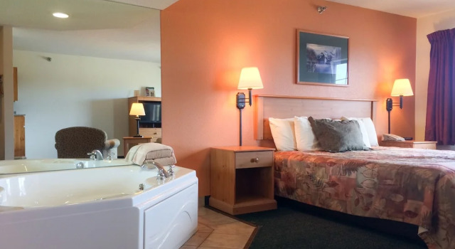Люкс Standard White Oak Inn & Suites