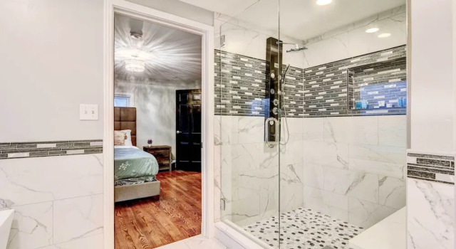 Luxurious Detroit Home - Walk to Golf and Park, Buchen Sie Hotel Highland Park Michigan