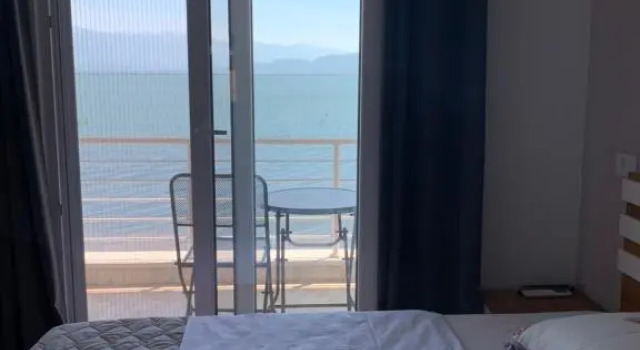 Sunrise Apartments and Studios