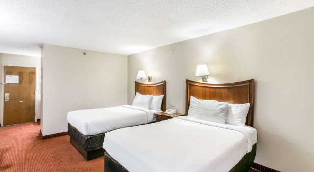 Четырёхместный номер Standard Clarion Hotel BWI Airport Arundel Mills