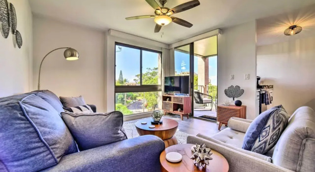 Апартаменты Modern & Cozy Condo Near Beaches w/ Coastal Views