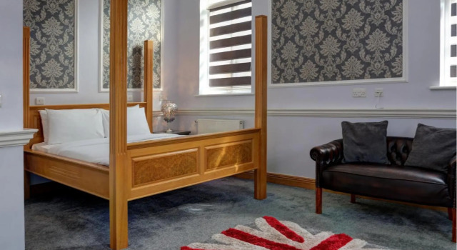 Одноместный номер Standard Baylis Park Hotel