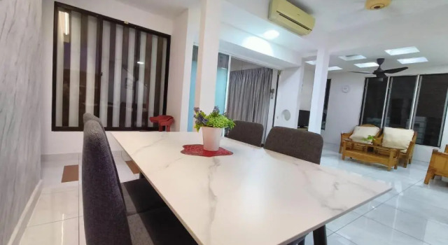Коттедж Family 15 Pax Corner Lot House / Free WiFi
