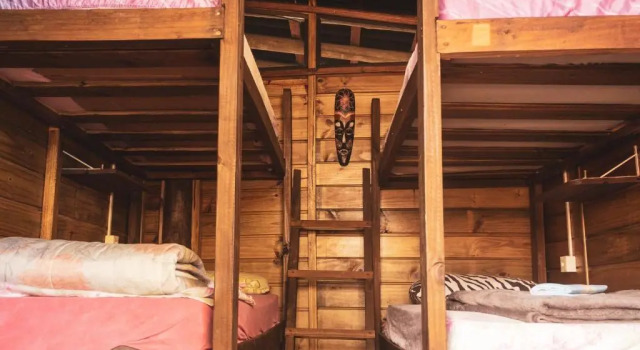 Кровать в общем номере Guarda Encantada Surf Hostel