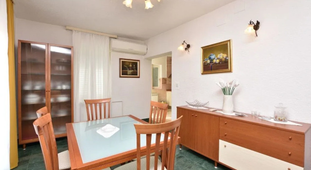 Apartments Dajana, Забронировать Апартаменты/квартира Апартаменты Примоштен, рядом с Пляж Затока, Апартаменты/квартира