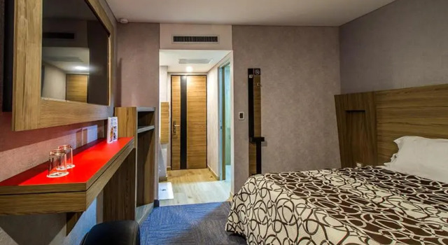 Люкс HOTEL ZARAGOZA INN BOUTIQUE