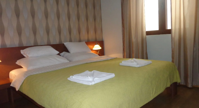 Apartments Bella, Book Lejlighed Hoteller i Kotor Riviera med parkering, Parkering