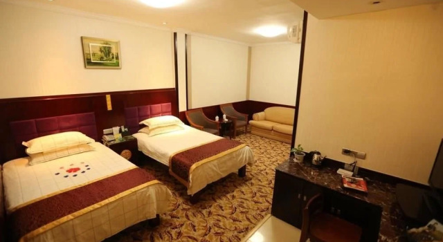 Donglai Hotel, Prenota Hotel Hotel a Shandong con parcheggio, Parcheggio