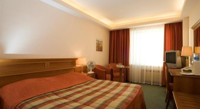 Izmailovo Gamma Delta Hotel, Rezerwuj Hotel Hotele w UVAO Area z basenem, Basen