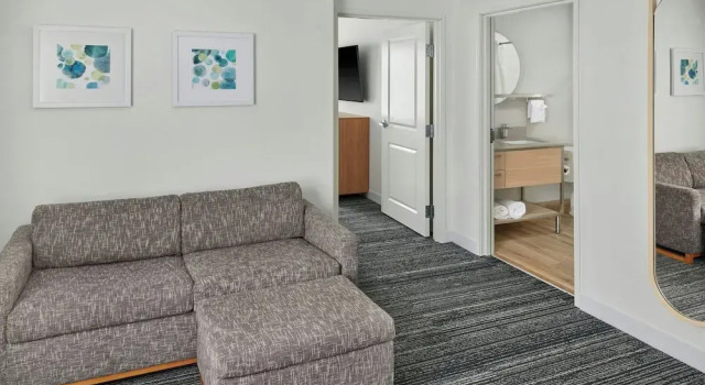 TownePlace Suites Lansing North, Book Hotel 3-stjernede hoteller i Lansing, 3*