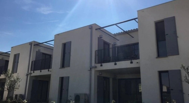 Apartment with 2 Bedrooms in Malaucène, with Pool Access And Wifi, Rezerwuj Apartament Hotele w Malaucene z basenem, Basen
