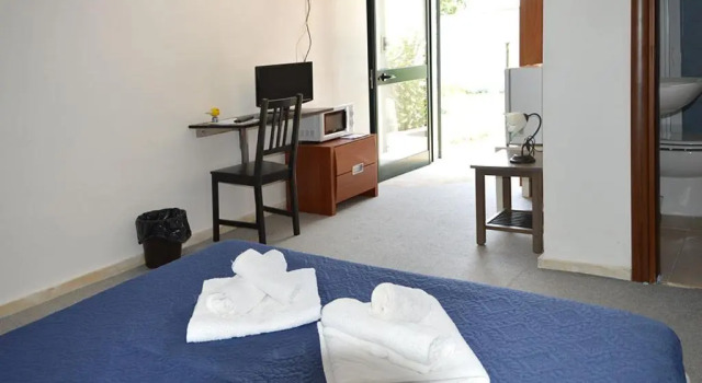 Standard dublă cameră cu vedere la piscină Breezes B&B