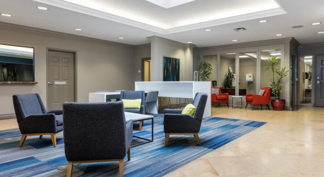 Oakwood Toluca Hills, Забронировать Отель Юниверсал-Сити Лос-Анджелес