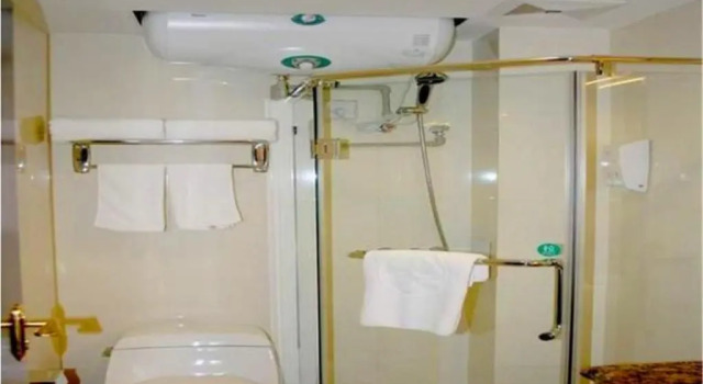 Двухместный номер Deluxe GreenTree Inn Harbin City Central Avenue Hotel