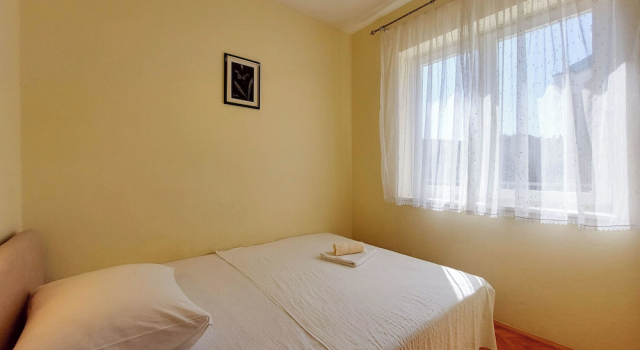 Apartments Nikola, Prenota Appartamento Hotel a Isole Quarnerine con parcheggio, Parcheggio
