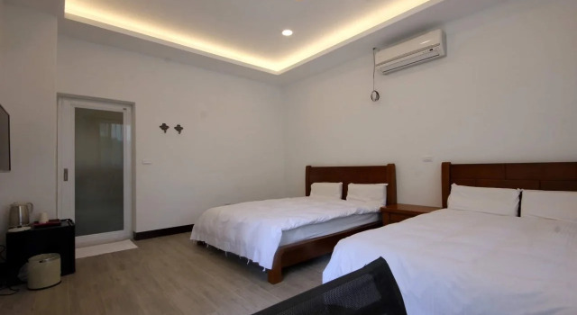 Song Yue Bed & Breakfast