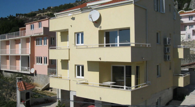 Apartments Zelic Tucepi, Забронировать Апартаменты/квартира Отели Тучепи с парковкой, Парковка