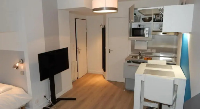 Studio Port Cergy, Book Lejlighed Hoteller i Cergy med parkering, Parkering
