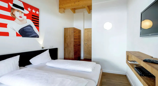 Апартаменты Comfort Luxurious Apartment With Sauna, Garage, Roof Terrace