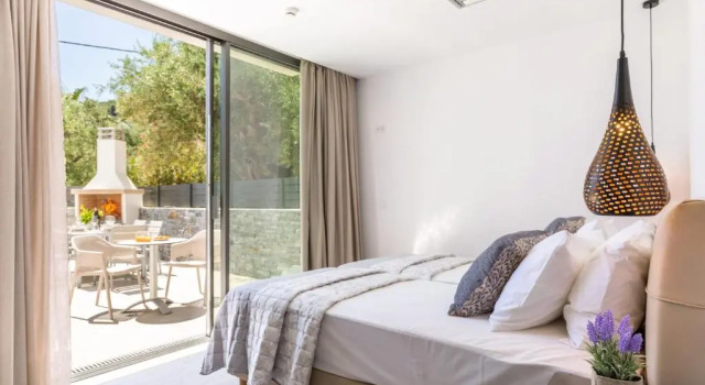 Villa Bougainvillea Boutique 1 by Villa Plus