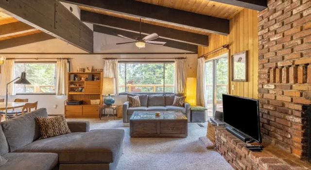 Fawn by Avantstay Secluded Cabin w/ Large Deck Surrounded by Forest, Забронировать Отель Отели Хоумвуд 3 звезды, 3*