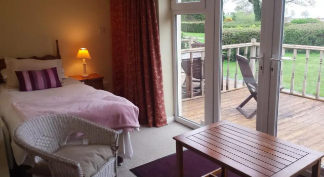 Lakeland Midsummer Lakehouse, Prenota Hotel Oughterard 