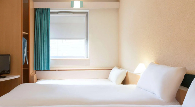 Трёхместный номер Standard ibis Lyon Caluire Cité Internationale