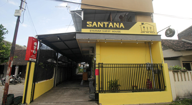 Capital O 2258 Santana Syariah Guest House, Book Pension Billige hoteller i Kartasura
