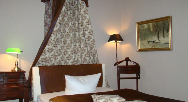 Alte Galerie Hotel, Rezervasyon Otel Charlottenburg Berlin, Berlin Alman Operası yakınında
