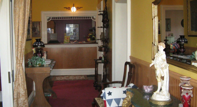 Riverview Mansion, Buchen Sie Hotel Hotels in Illinois mit Frühstück, Frühstück
