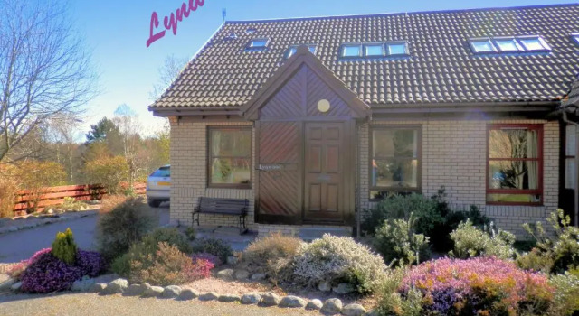 Коттедж с 4 комнатами Cairngorm Highland Bungalows