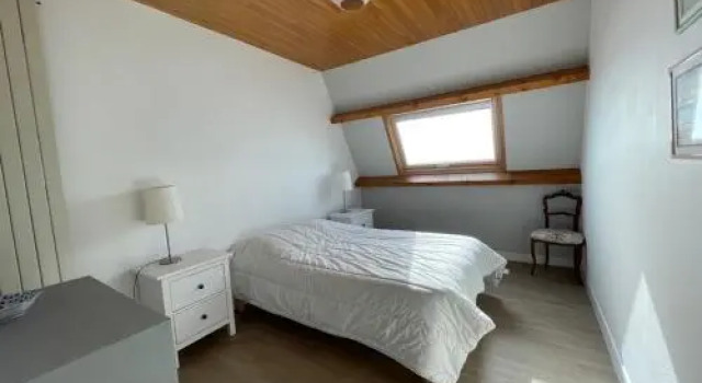 House Kairon plage, grande maison avec jardin vue sur mer, Забронировать Отель Сен-Пер-сюр-Мер 