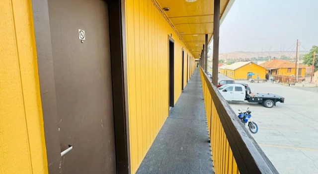 Четырёхместный номер Standard Americas Best Value Inn Salmon