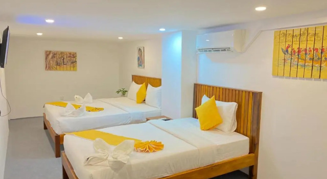 Трёхместный номер Standard Grand Elevation Hotel
