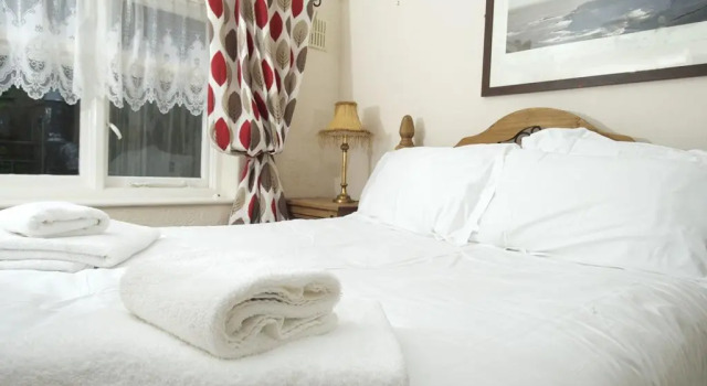 The Endeavour, Book Hotel Whitby 