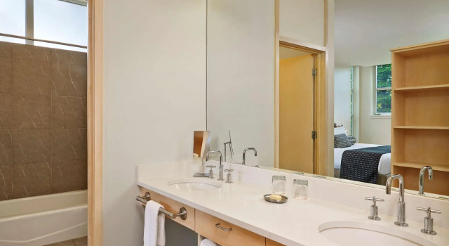 Четырёхместный полулюкс Aspen Meadows Resort