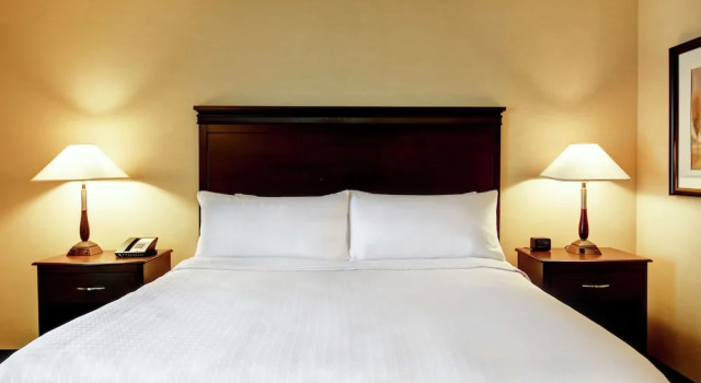 Двухместная студия-люкс Premium Homewood Suites by Hilton Toronto Airport Corporate Centre