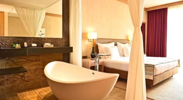 Семейный номер Standard с балконом и с видом на море Pestana Colombos Premium Club - All Inclusive